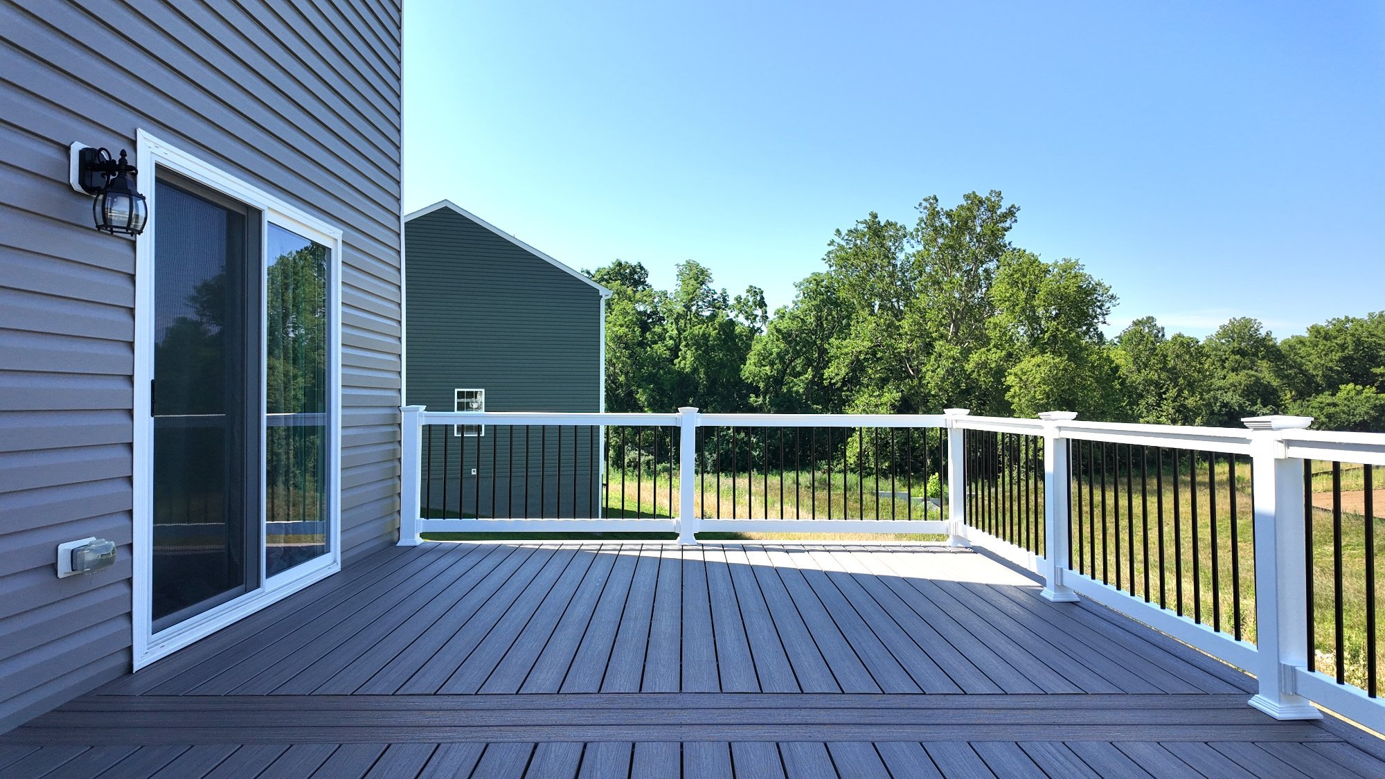 Deck builder in Lansdowne VA by Stoneridge Decks and Outdoor Living